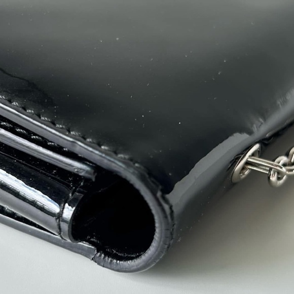 Ferragamo Vara Bow Bag - Picture 6 of 12